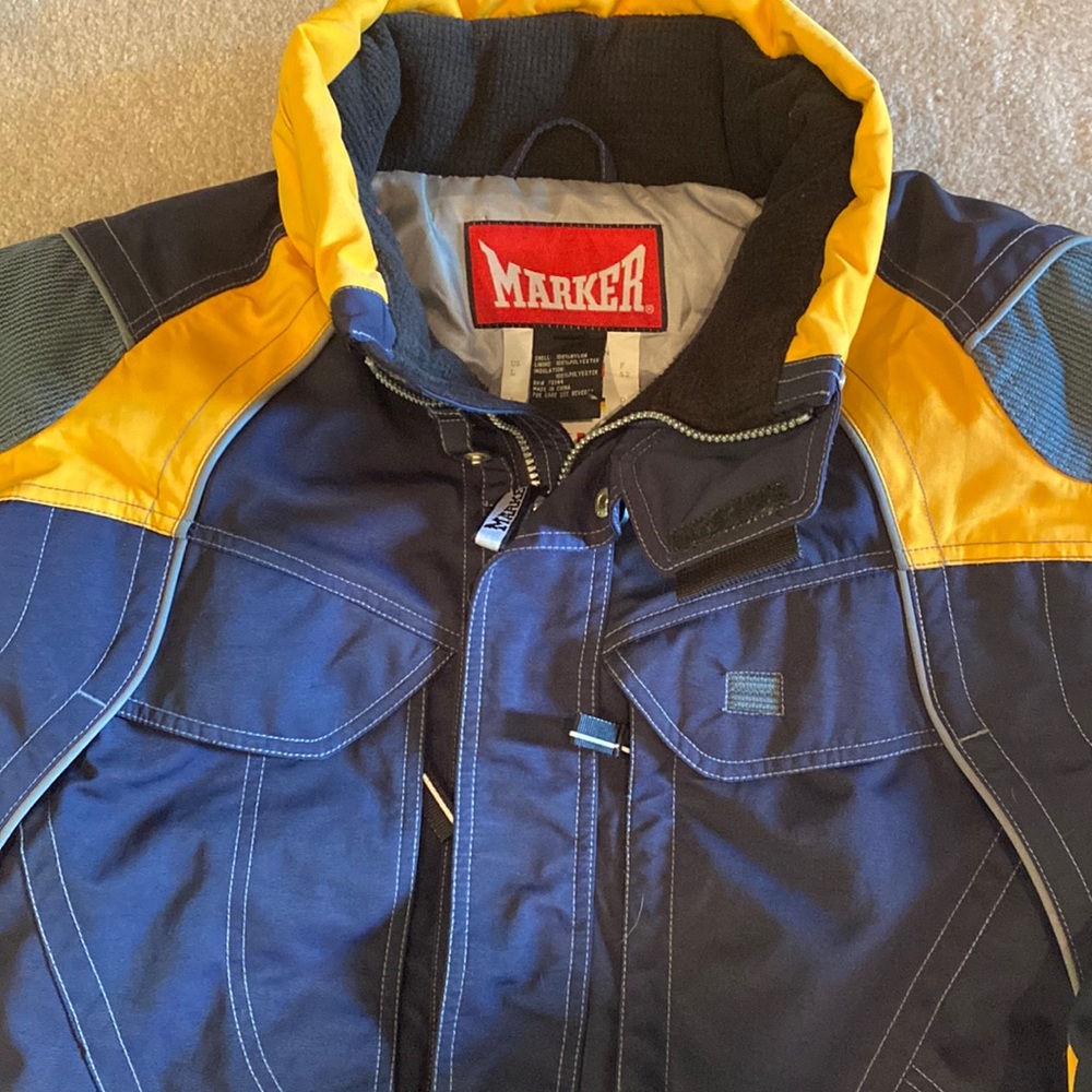 Marker heavy duty ski/snowboard coat waterproof w/hood. Like new